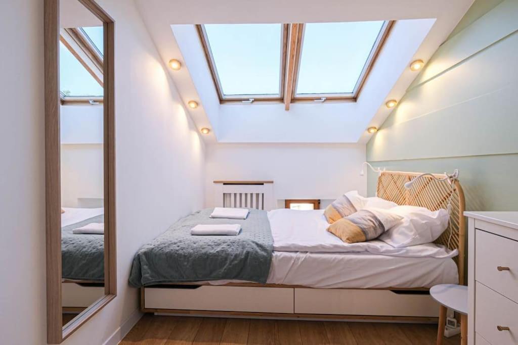 Apartamento Cozy Loft Under The Wawel Sky Cracovia Exterior foto